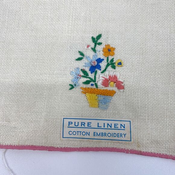 Vintage Linen Napkins Lot of 4 Floral Embroidered Ivory Red Pink - Picture 13 of 16